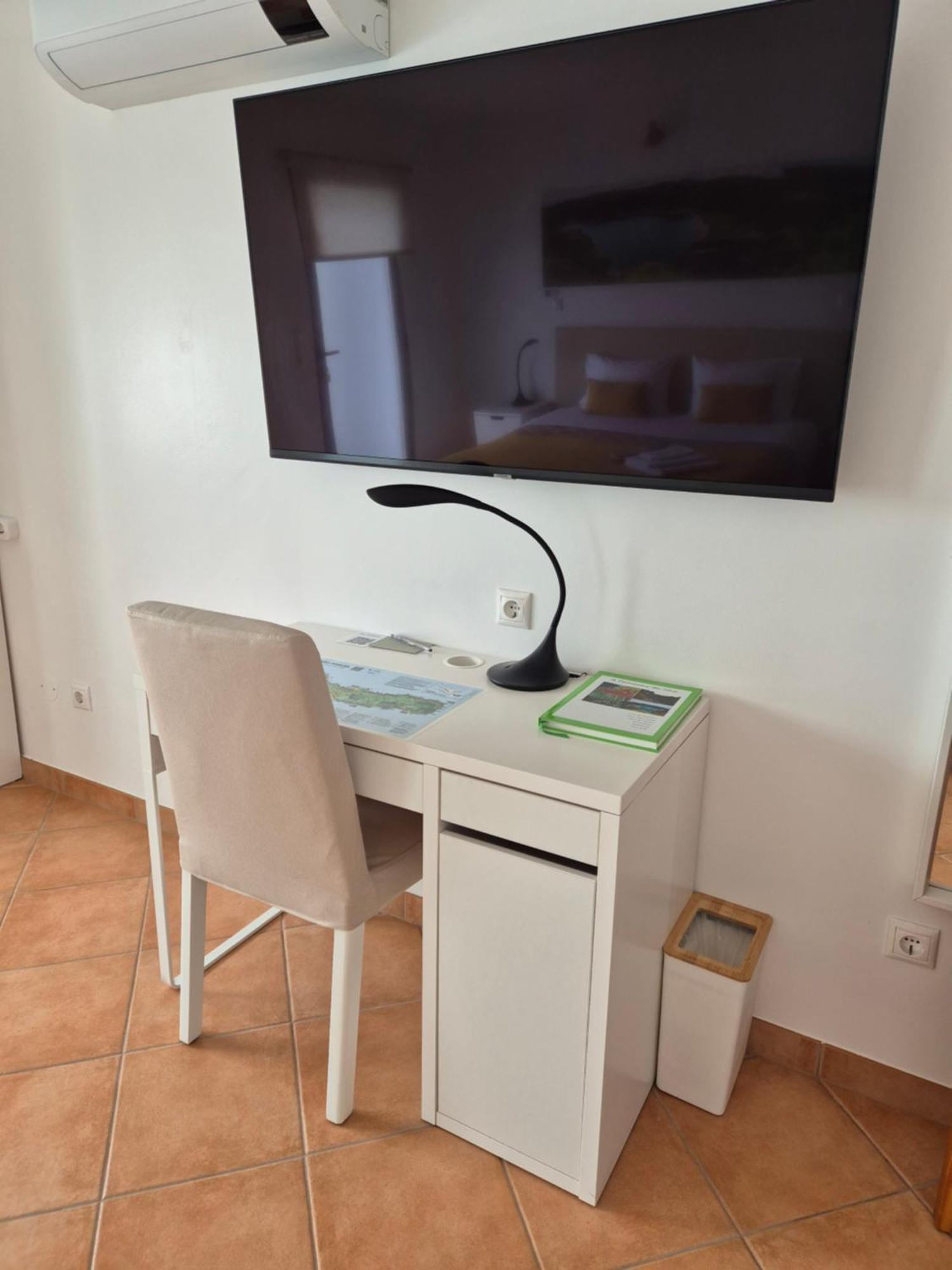 A Caminho Da Ilha Apartment ปอนตาเดลกาดา ภายนอก รูปภาพ